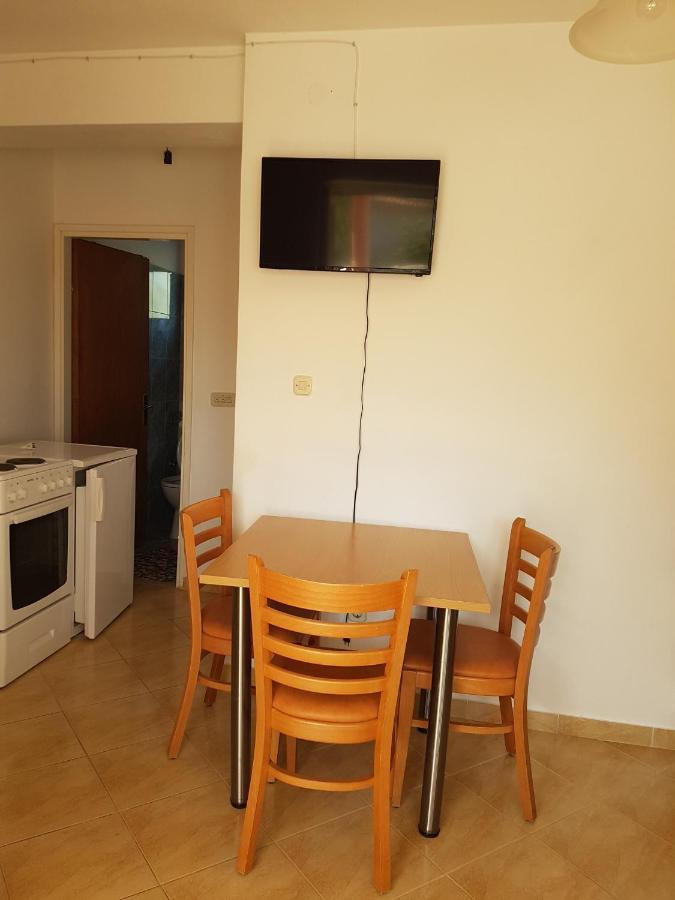 פריבלאקה Apartments Anka מראה חיצוני תמונה